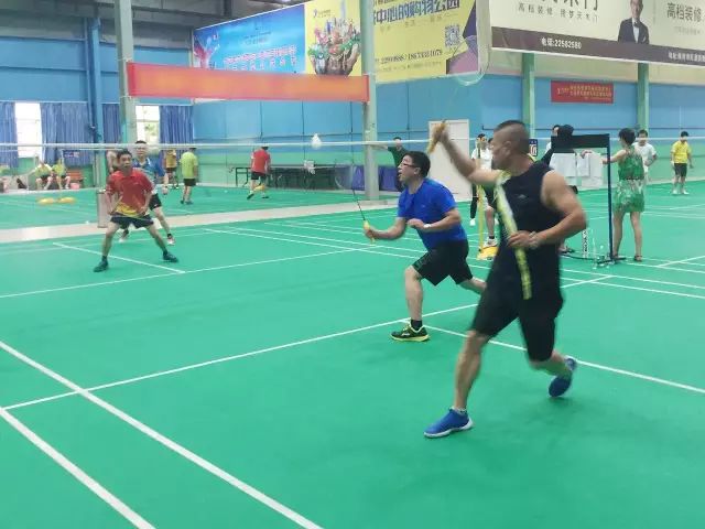 邵東縣宋家塘雙喜婚慶服務(wù)中心,婚慶策劃,婚車服務(wù),氣模拱門,慶典服務(wù),宴會服務(wù) 邵東縣宋家塘雙喜婚慶服務(wù)中心,婚慶策劃,婚車服務(wù),氣模拱門,慶典服務(wù),宴會服務(wù)